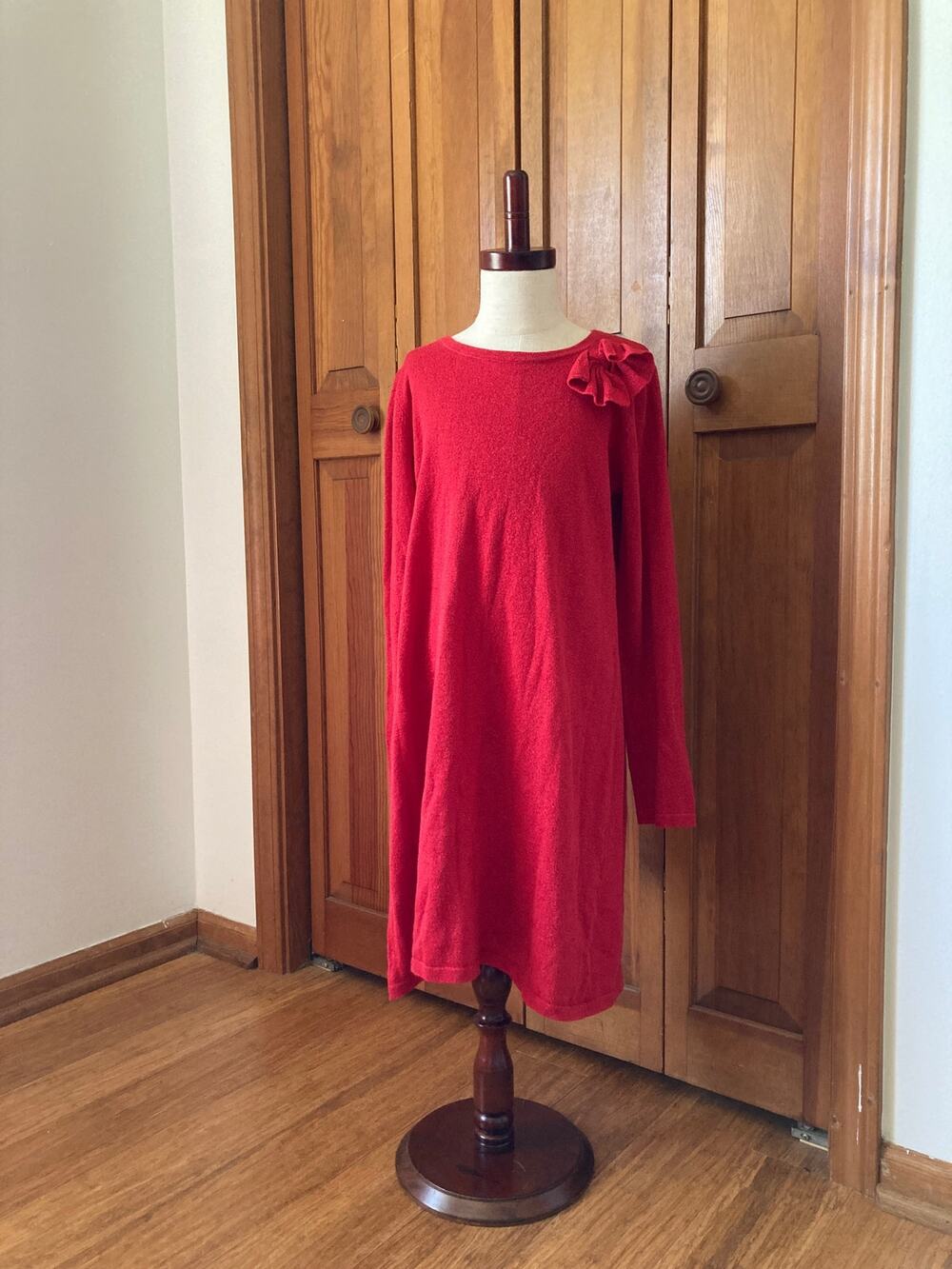 Crown & Ivy Girls Red Pullover Sweater Dress, Size M